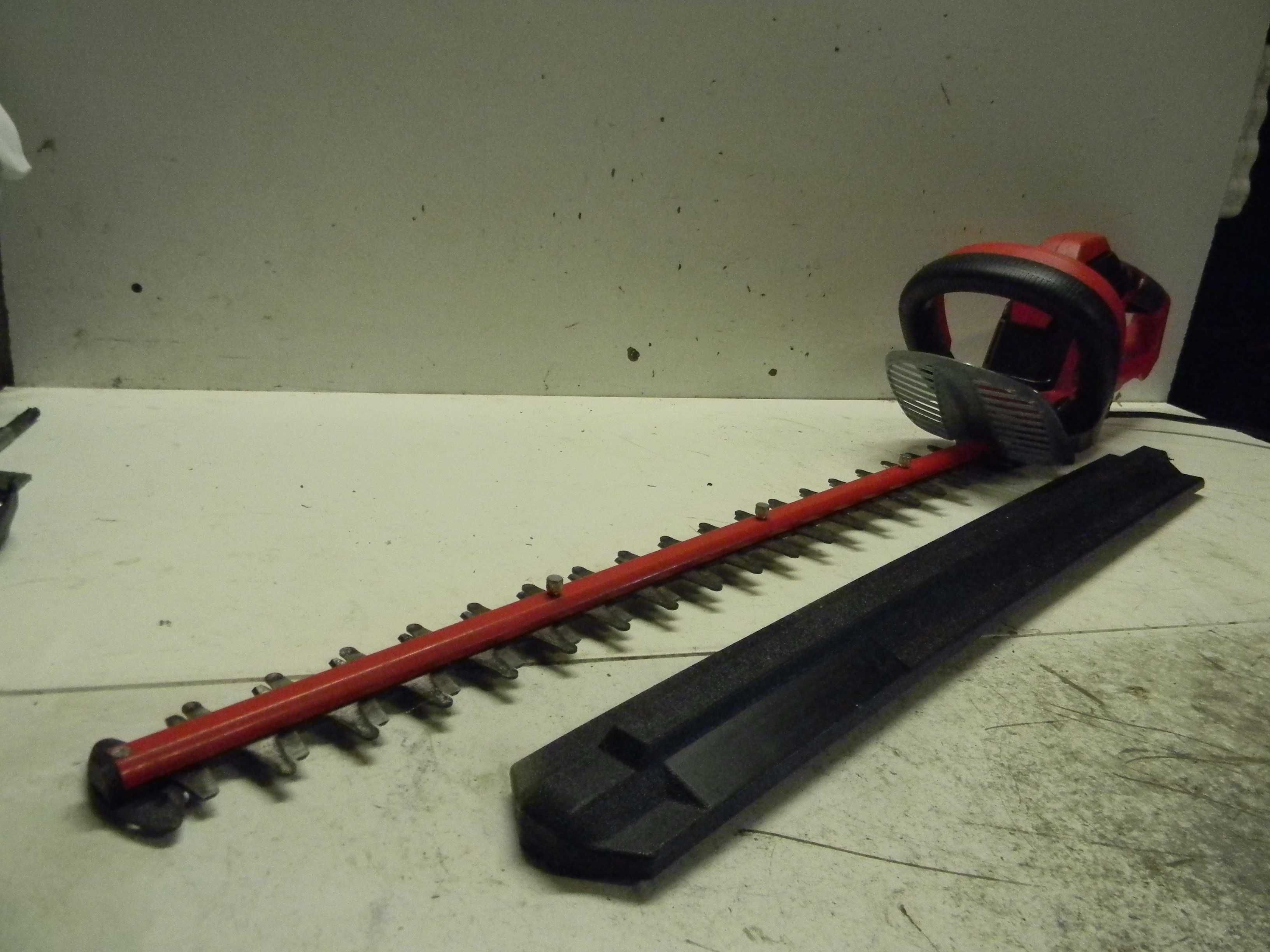 EINHELL elektryczne nożyce do żywopłotu GE-EH 7067