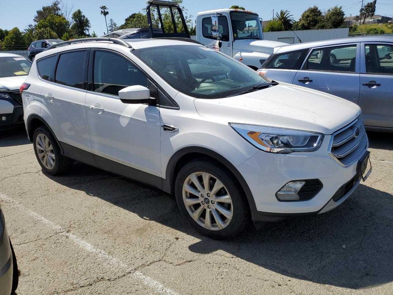 2019 FORD escape SEL