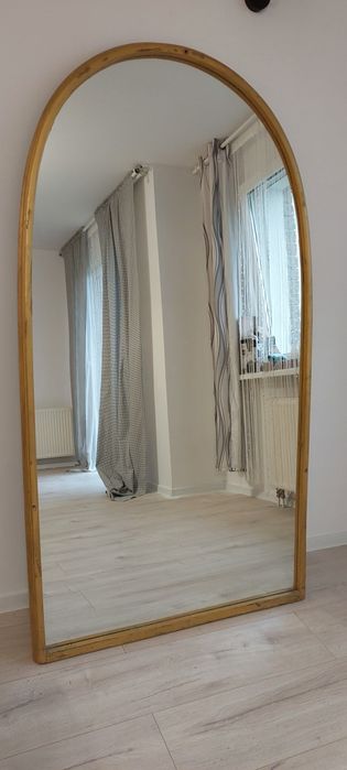 Bardzo duże lustro w złotej drewnianej ramie sze.104 /188/3
