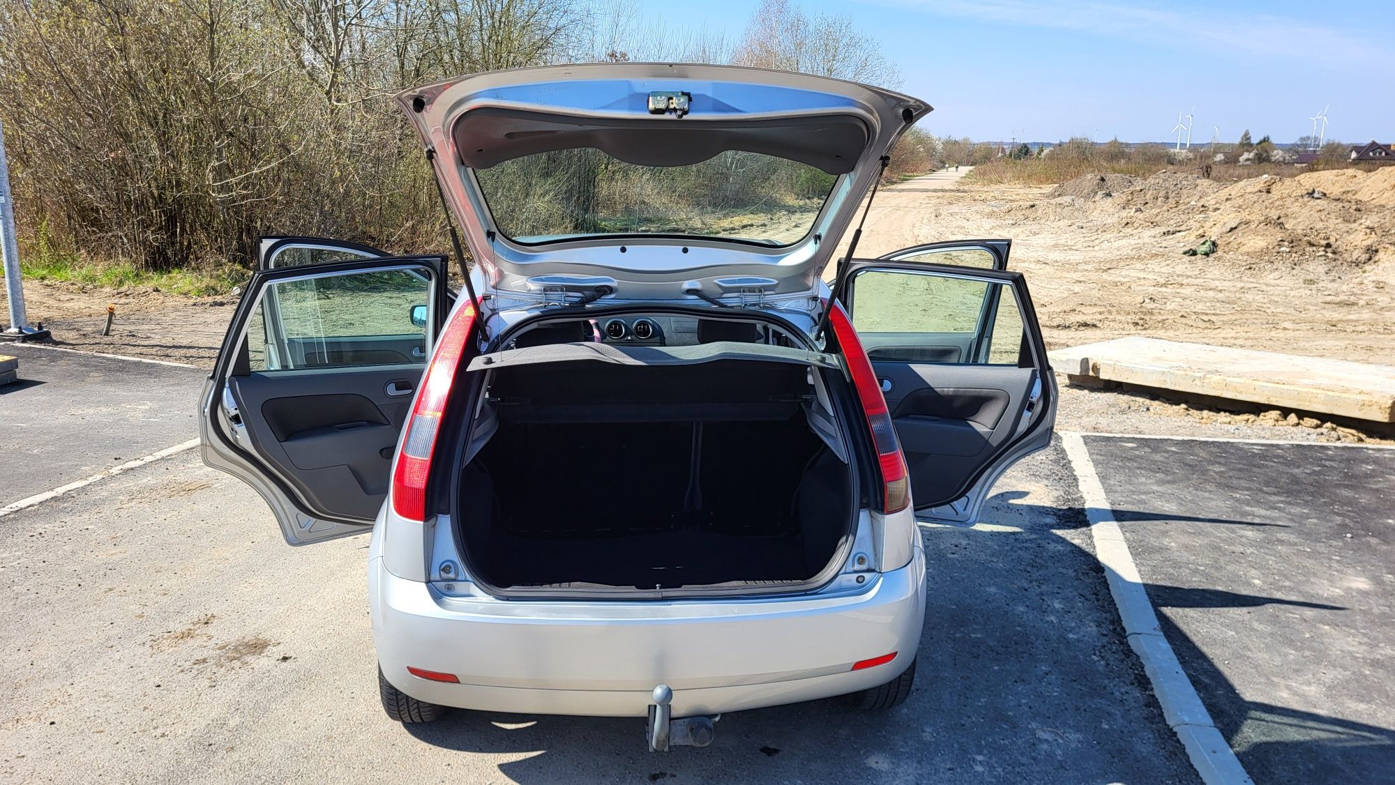 Ford fiesta zadbany 2 komplety kół klima