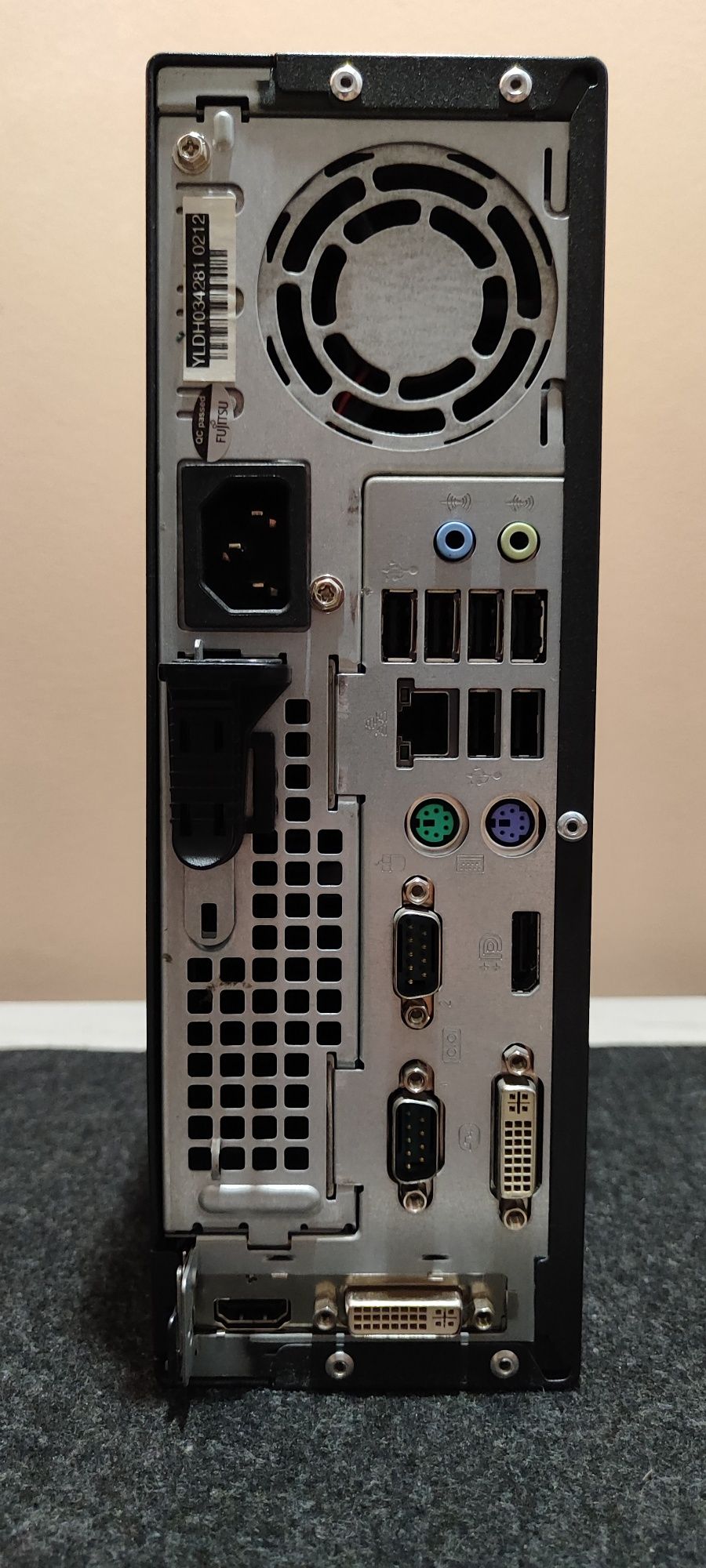 Фирменный пк Fujitsu С700 +монитор+провода