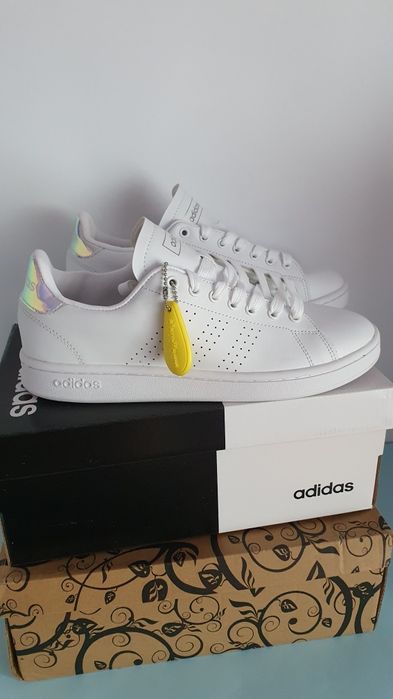 Buty nowe damskie sportowe Adidas Advantage Rozmiar 41 1/3