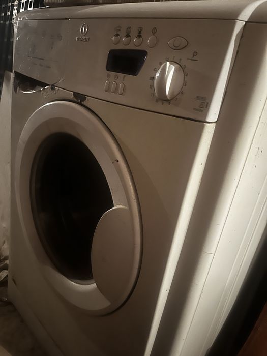 Пральна машина Індезіт