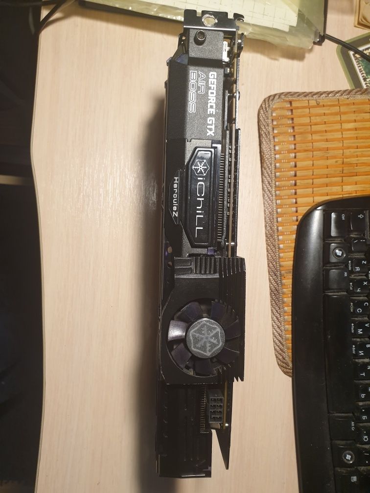 NVIDIA GeForce GTX 1080 Ti 11GB (не рабочая)