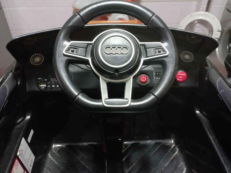 Carro criança bateria