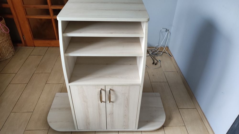 Szafka RTV z półkami na głośniki