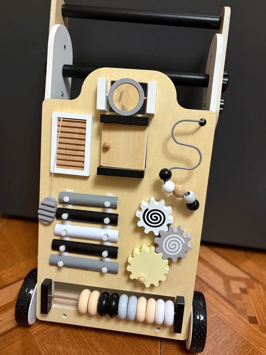 Бізіборд Монтессорі-толокар