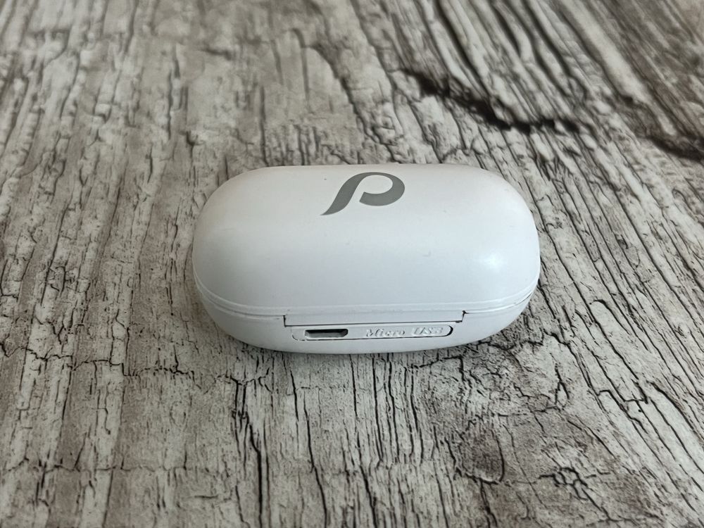 Блутуз навушники CELLULARLINE Q64 зНімеччини