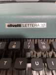Maquina de escrever Olivetti