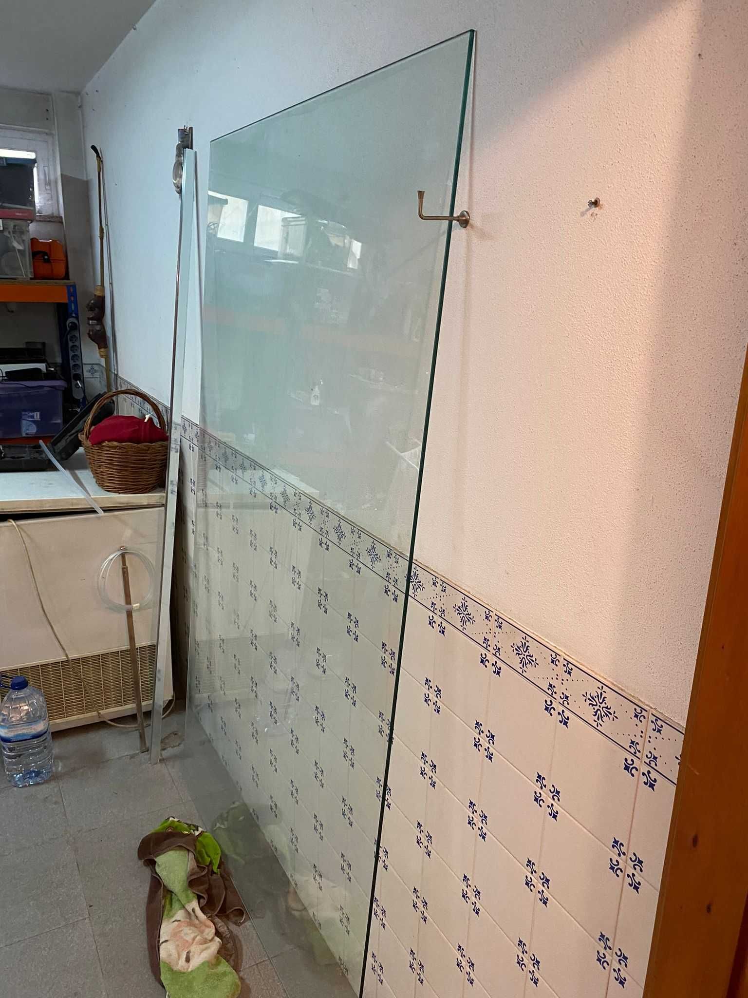 Vidro de Duche nunca usado