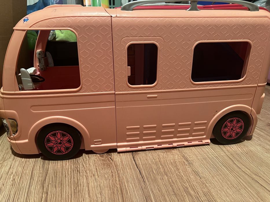 Camper Barbie duży