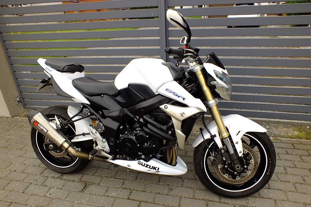 Suzuki gsr 750 rok2011r sportowy scorpion z