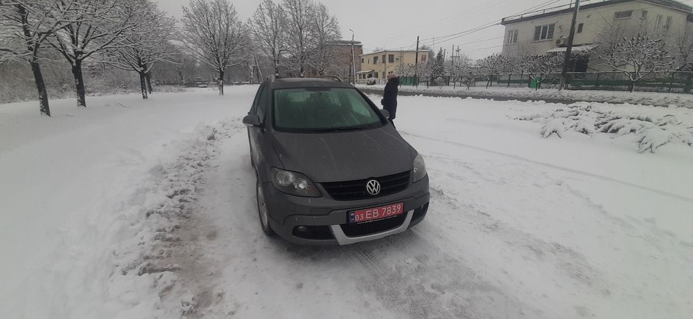 Продам авто Кросс-гольф 5+