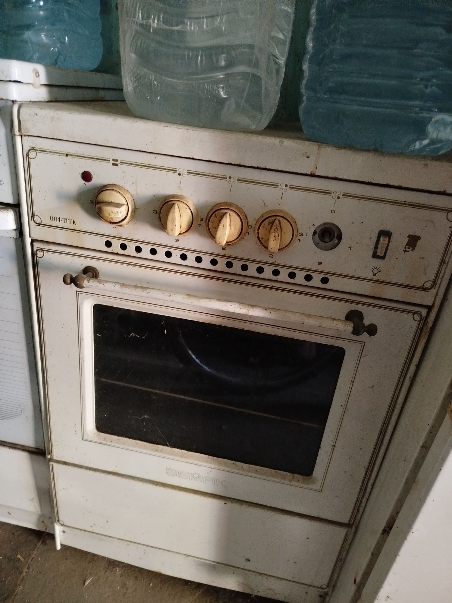 Продам электро плиту Брест почти не пользовались находится в Болград