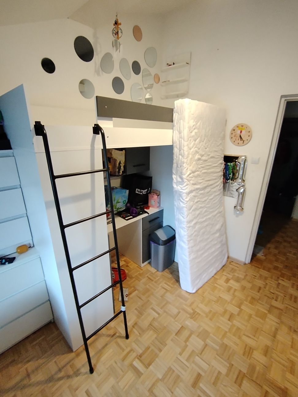 Łóżko  Smyk piętrowe z biurkiem i szafą 205x80wysokosc188