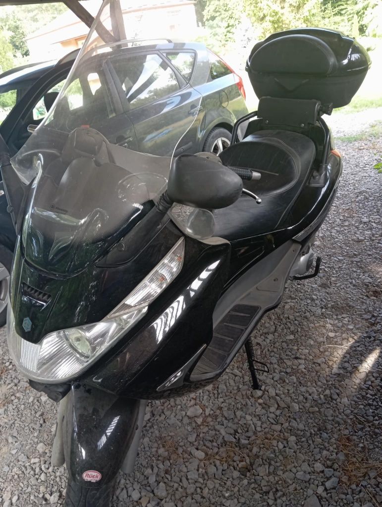 Skuter piaggio x8 125cc
