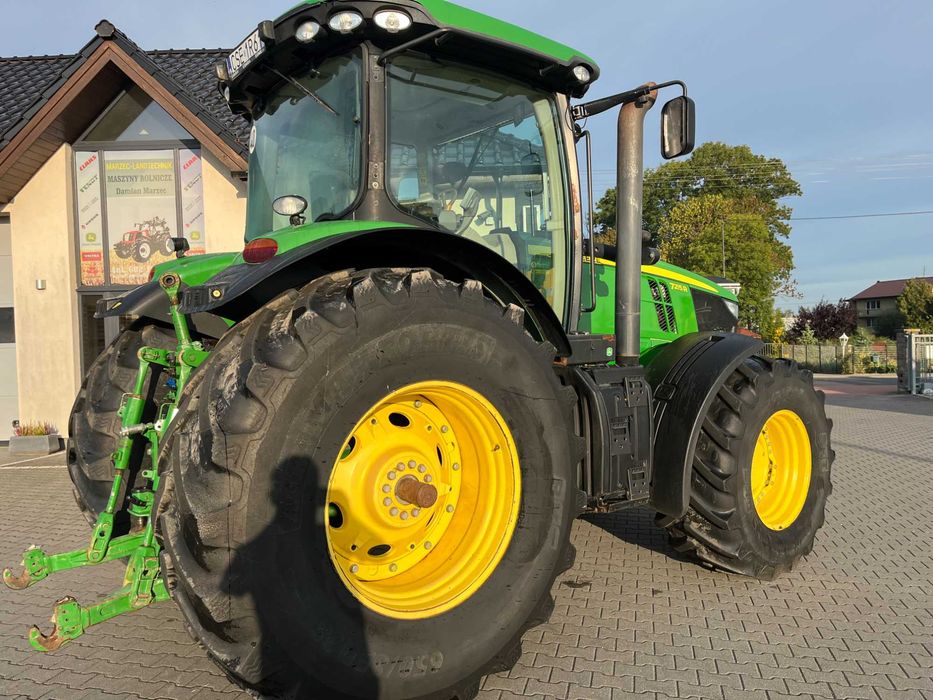 John Deere 7215 R