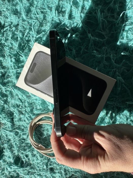 iPhone 15 PRO zbita klapka! 91% baterii