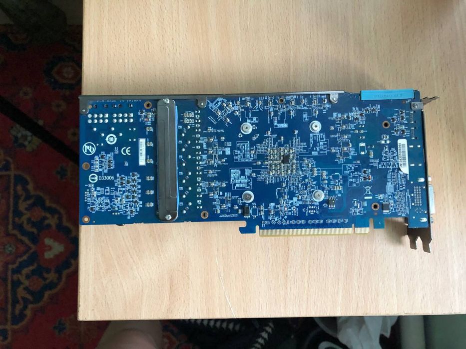 Видеокарта Gigabyte 3gb