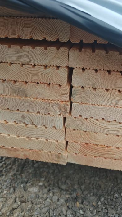 Deska elewacyjna podbitka świerk skandynawski 18x120 V-faza