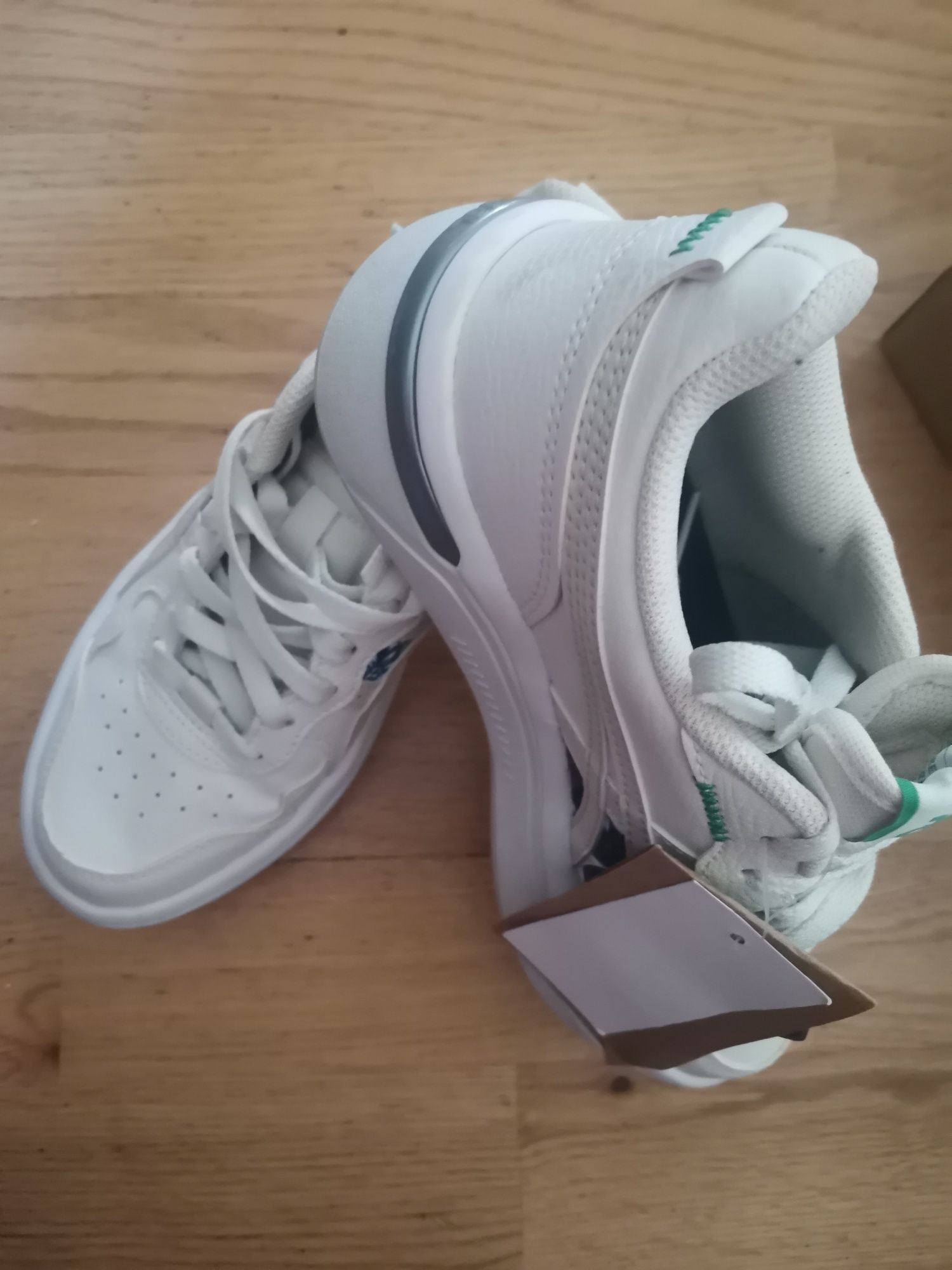 Asics Japan Style buty sportowe damskie skórzane Nowe rozmiar 37,5