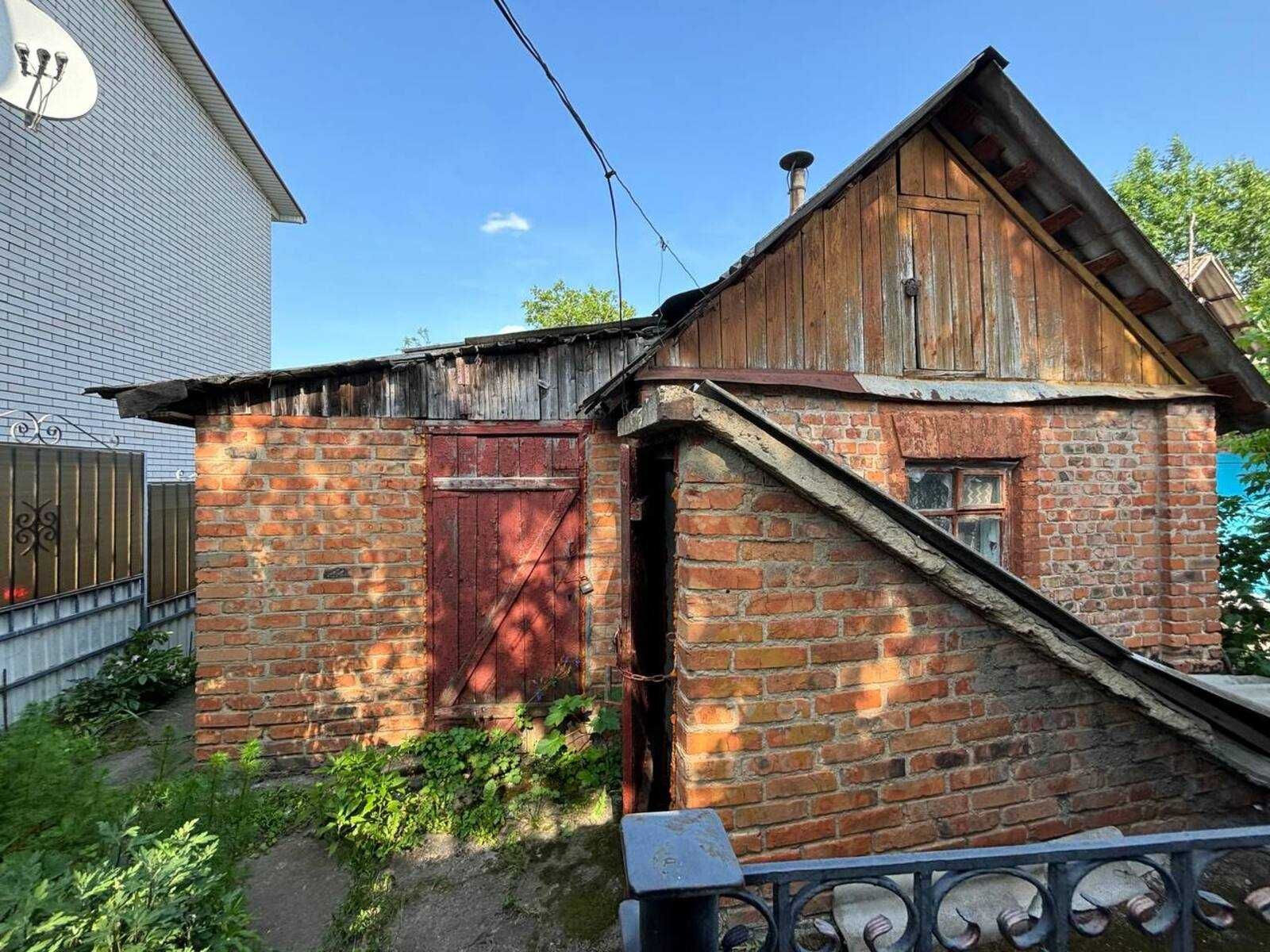 Продаж 2 - кімнатного частини будинку по вулиці Івана Богуна