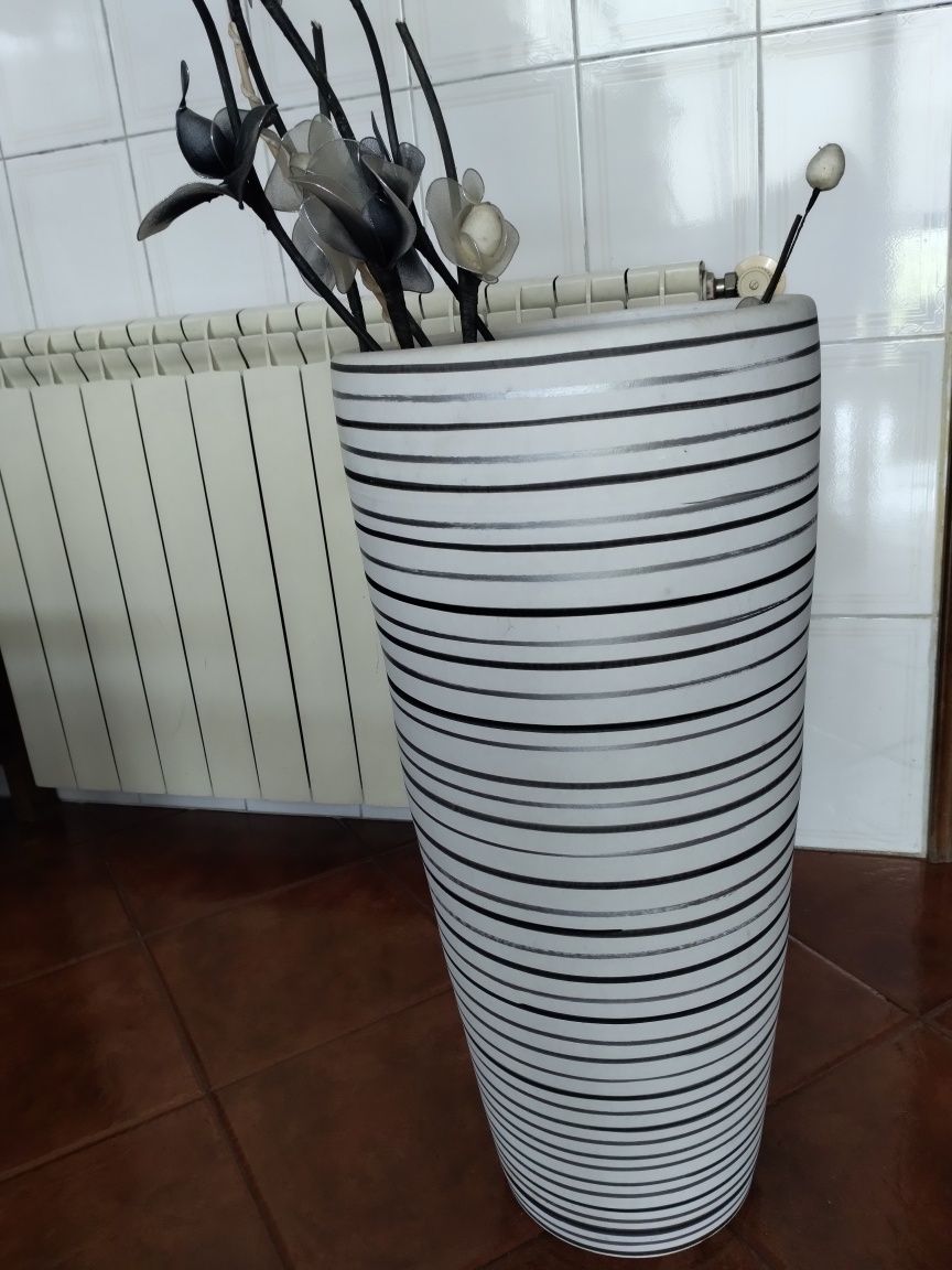 Jarrão de cerâmica