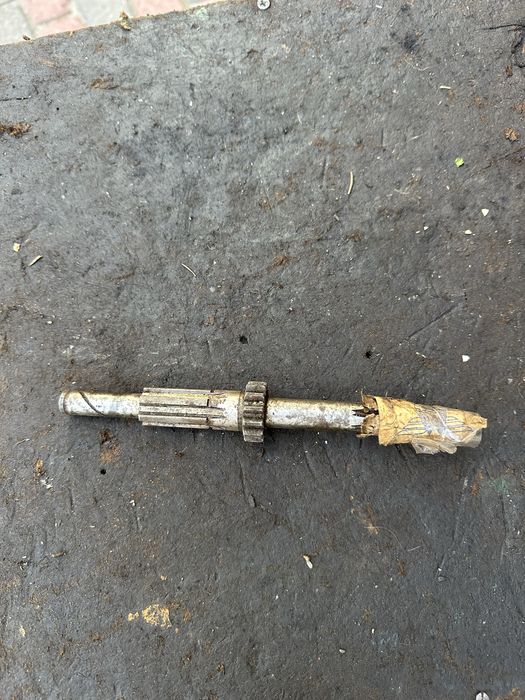 Wałek sprzęgłowy Jawa 175 kiwaczka