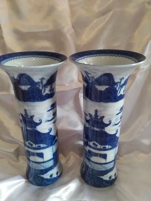 Par de Jarras Blue Canton Vista Alegre, Mottahedeh