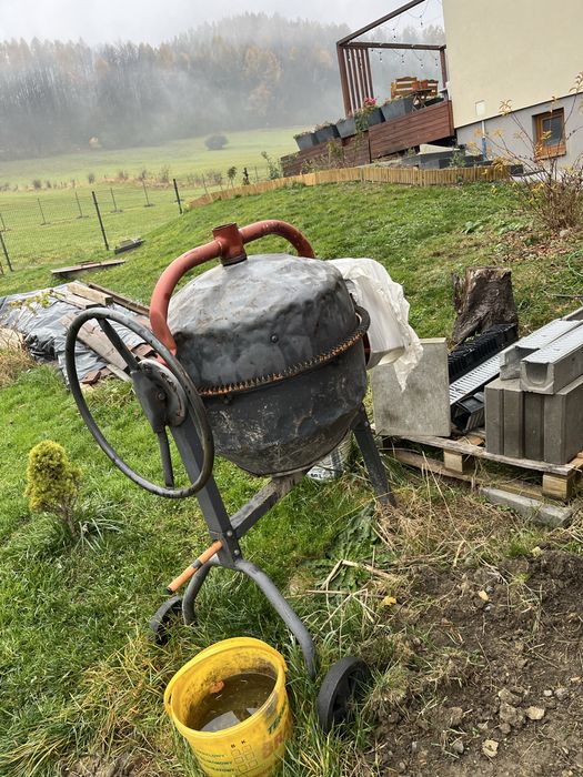 Betoniarka 230V ok. 100l