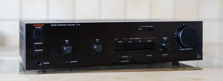 Wzmacniacz stereo zintegrowany