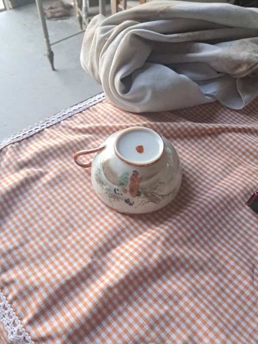 Chavena chinesa sem pires