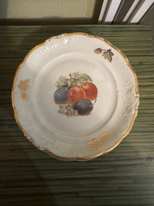 Винтажные тарелки с фруктами (6 шт) — фарфор, золотая отделка