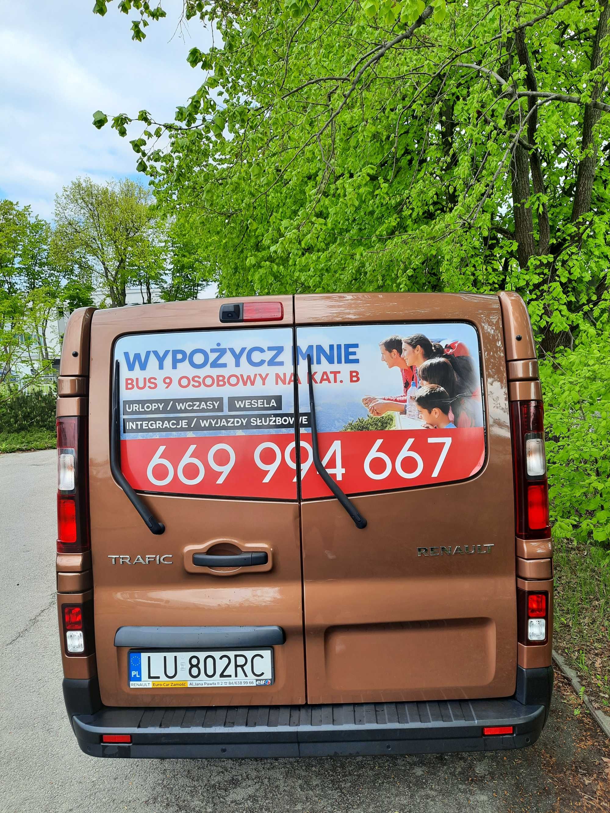 Wynajem Busa 9-osobowego Renault Trafic (Kat.B)