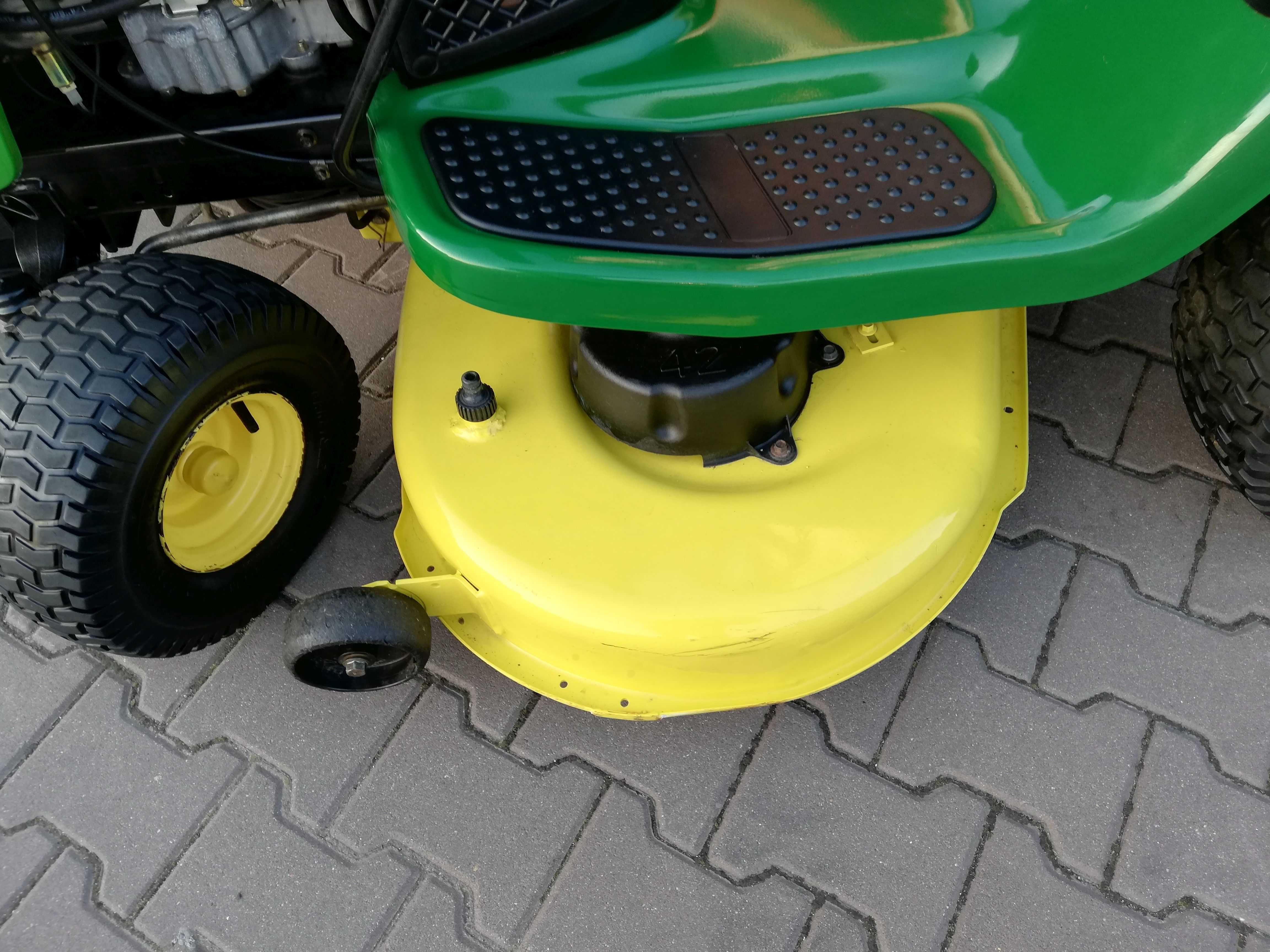 Traktorek kosiarka samojezdna John Deere L107 Briggs 17KM 107cm