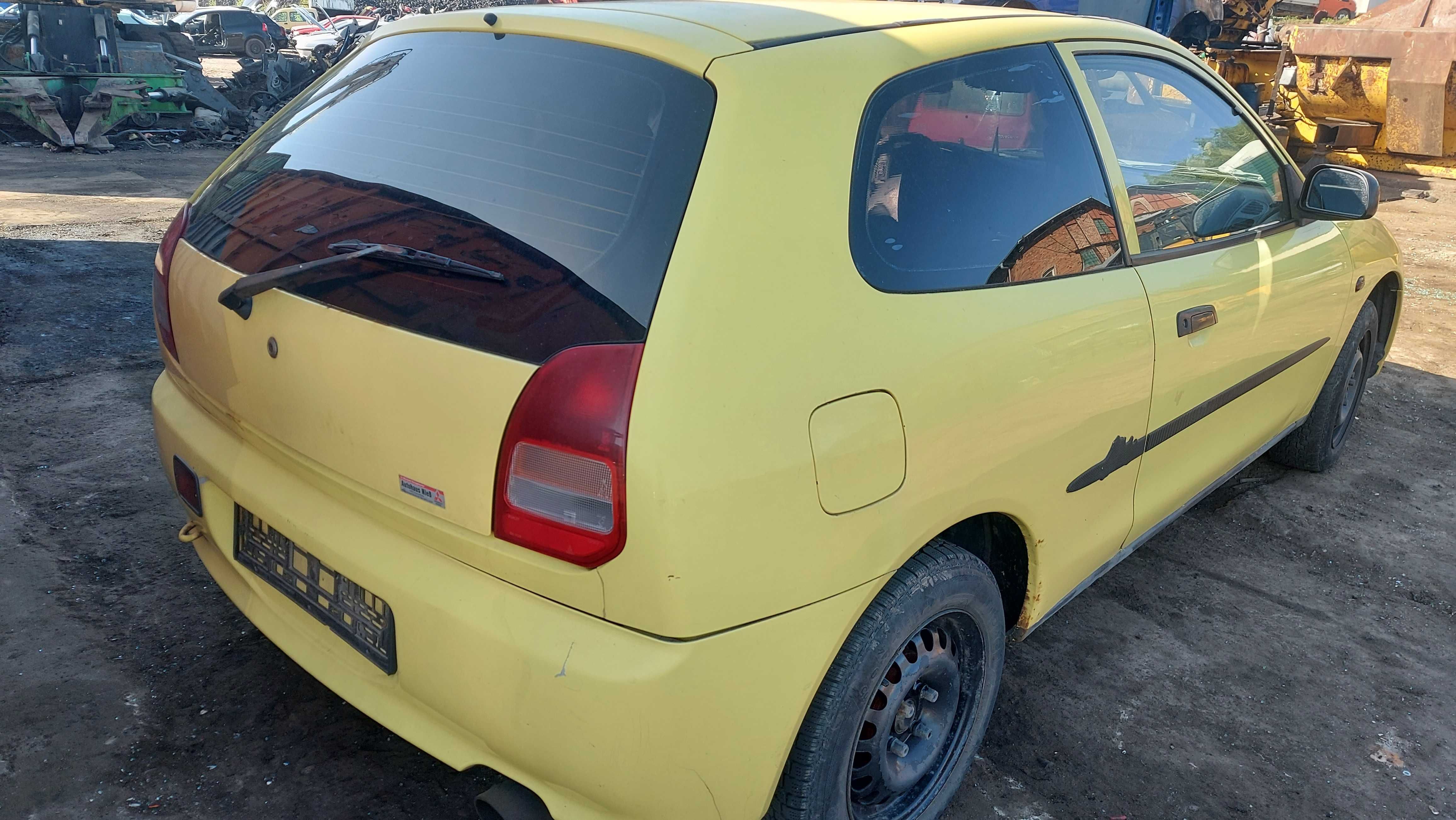 Mitsubishi Colt V 1997' 1,3b lampa tylna FV części/dostawa