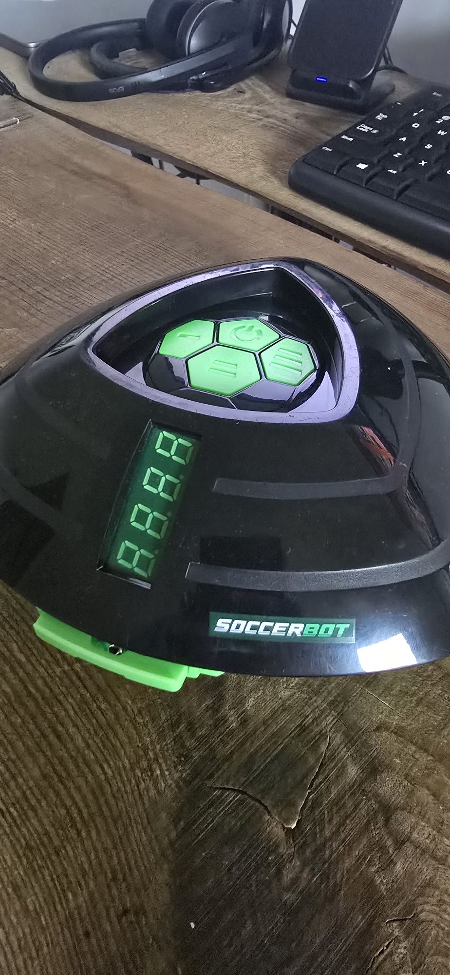 SoccerBot inteligentny robot do gry w piłkę nożną, Smart Ball. Jak now