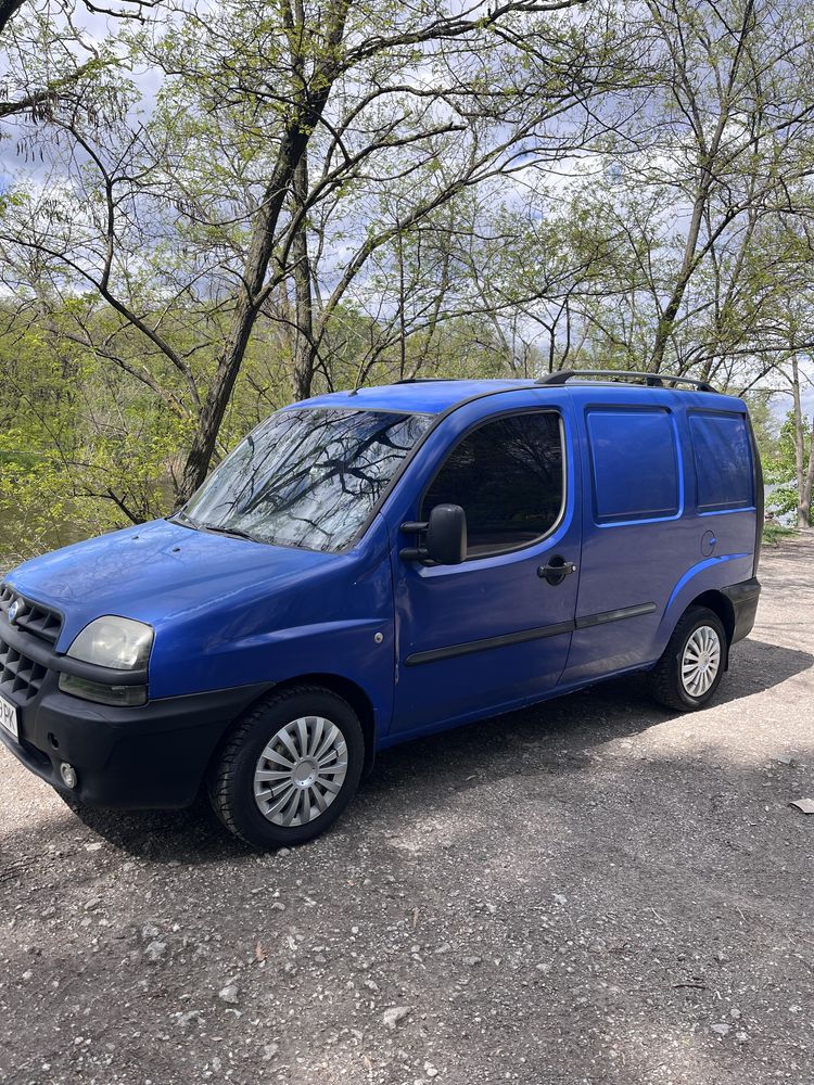 авто fiat doblo 2001