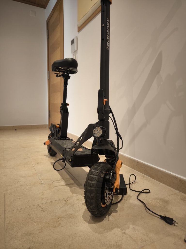 Trotinete Elétrica KuKirin G2 Pro – precisa de bateria nova