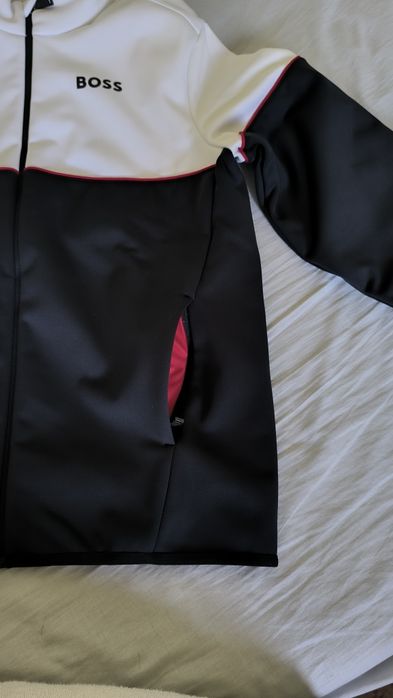 Продам кофту HUGO BOSS, розмір  М