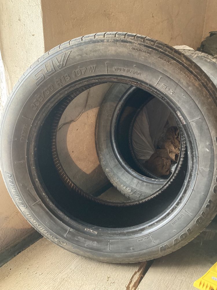 Пара шин 235/60R18 107W