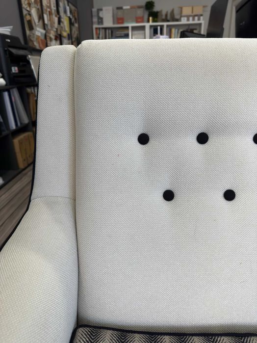 Cadeirão em Chinille Bege