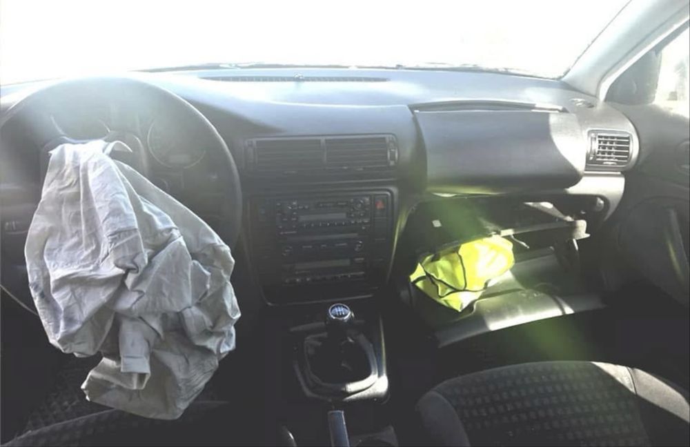 VENDO PEÇAS - VW PASSAT B5.5 PD130