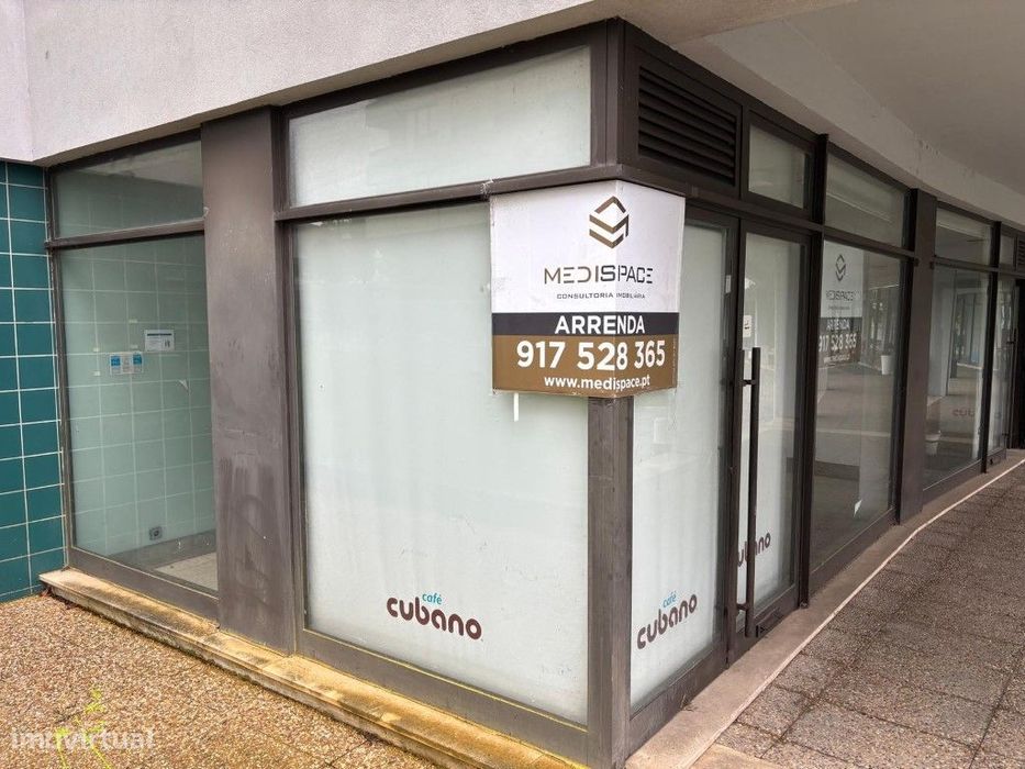 Loja licenciada para restauração - Castelo da Maia