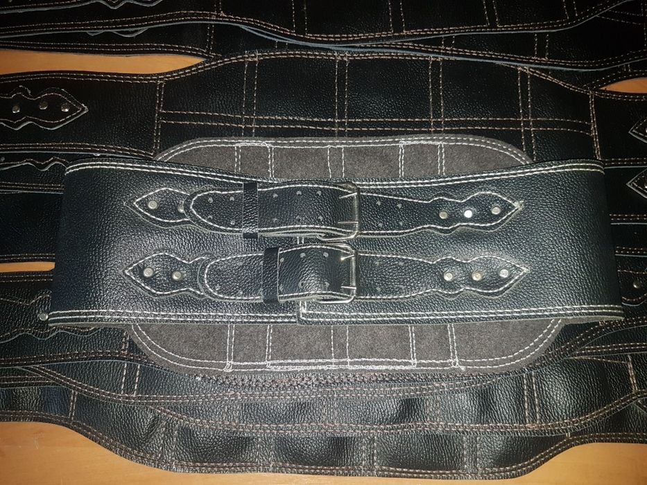 Шкіряний пояс для спини