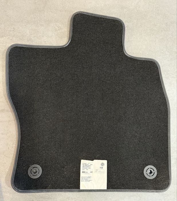 Коврики VOLKSWAGEN оригинал 21702А Ideal JA2 F20