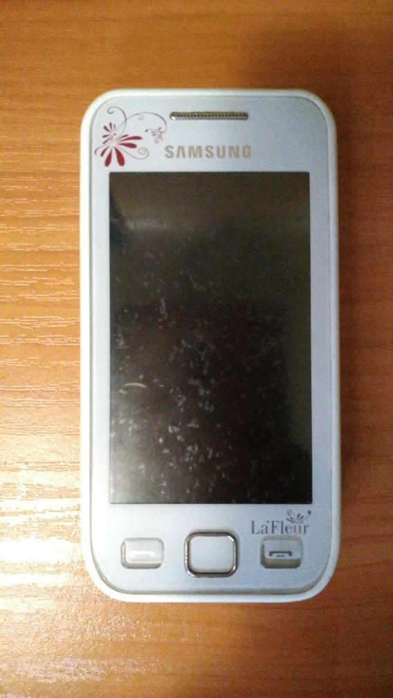 Смартфон "Samsung" Wave 525 (не рабочий, на запчасти)