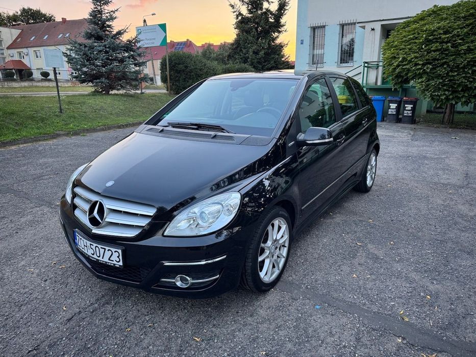 Mercedes-Benz Klasa B Śliczna B180 2011 rok 1.7 Benz Klima Alu BEZWYPADKOWA z Niemiec Rej PL