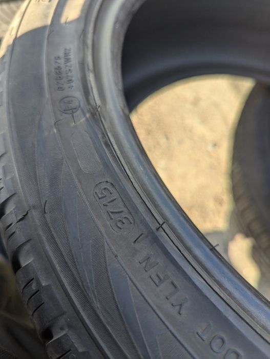 205/45R17 Nokian