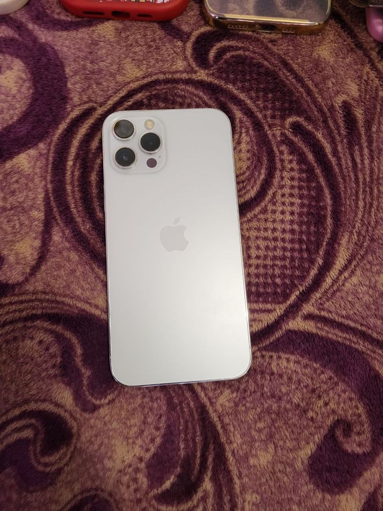 iPhone 12 про макс на 256